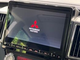 【純正10型ナビ】人気の純正10型ナビを装備。オーディオ機能も充実しており、Bluetooth接続すればお持ちのスマホやMP3プレイヤーの音楽を再生可能！毎日の運転がさらに楽しくなります！！