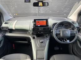 LIBERALAは、輸入車選びの新たなスタイルを提案するインポート・セレクト・ブランドです。オーナー様となる方がクルマから直接感じる感性を第一にした、最良の一台との出会いをコーディネートいたします。