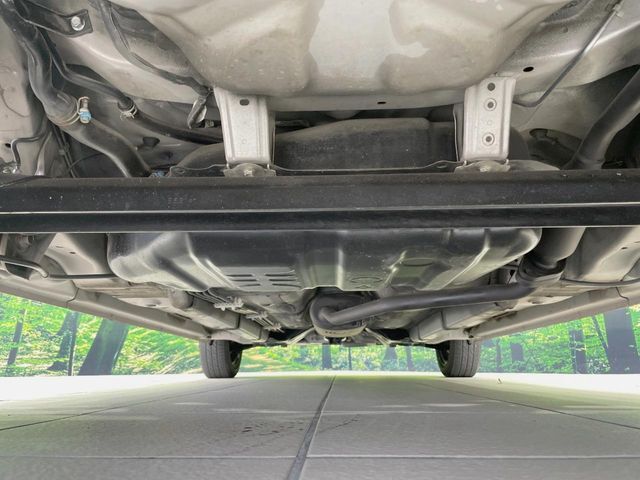 下回りがきれいなうちに、防錆加工の施工がオススメ。降雪地域はもちろん、沿岸部にお住いの方や、趣味でマリン・ウィンタースポーツをされる方にご好評いただいております。