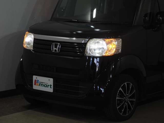 軽マートは、兵庫県高砂市の国道2号線沿いにあります！大きな『軽』の文字の看板が目印です♪皆様のご来店を心よりお待ちしております！！