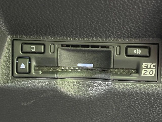 【ETC】高速道路の料金所をストレスなく通過！話題のスポットやサービスエリアに多い「スマートIC」利用時は必須のアイテムです。当店でセットアップを実施、ご納車当日からすぐにご利用いただけます！