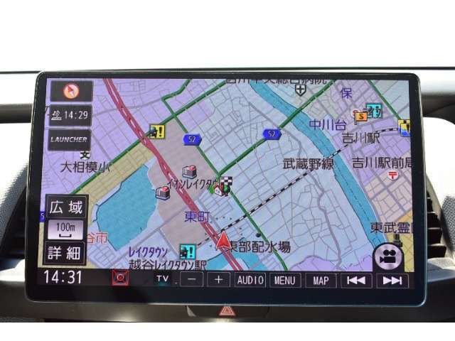 ナビ搭載車！！ナビ起動までの時間と地図検索する速度が魅力で、初めての道でも安心・快適なドライブをサポートします！！