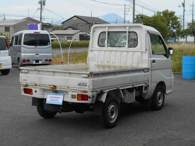 すぐにご来店頂けない場合や遠方にお住まいの方、車両状態の詳細が知りたい方はお気軽にご連絡下さい♪