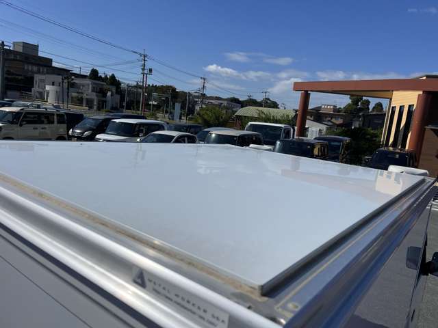 荷室のルーフも綺麗です☆