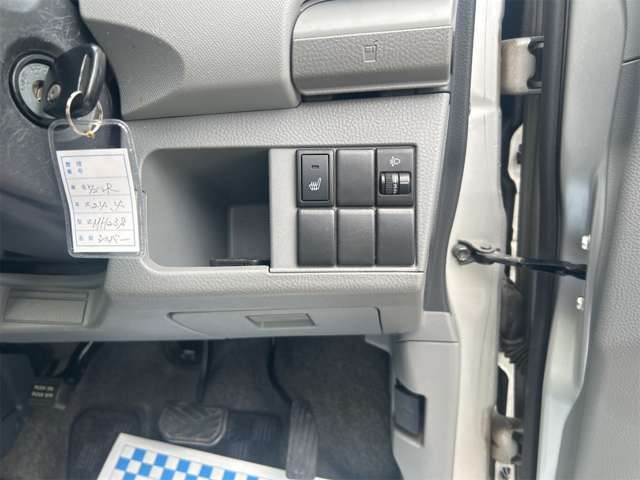 ★安心を作り出すという仕事★　お客様が不安になることなく、安心できる車に仕上げるという気持ちで、日々取り組んでいます。