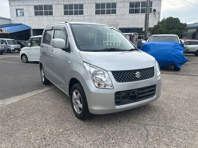 当社の車両をご覧いただきありがとうございます♪創業66年以上の実績と、積み上げた信頼をベースに、向上心に溢れた専門スタッフによる徹底した整備で、お客様に安全と安心のカーライフをお届けします。