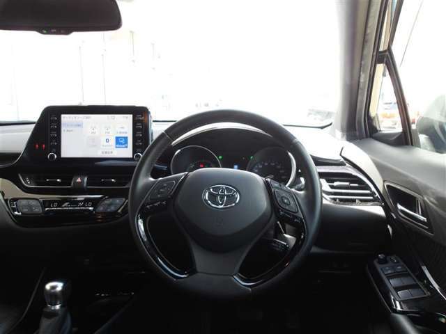 取り回しのし易いステアリング！運転席からの視界はこんな感じです！