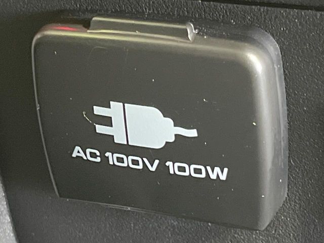 【1500Wアクセサリーコンセント】消費電力1500Wまでの家電が使えます。キャンプやスポーツ・アウトドアでのアクティビティはもちろん、災害・停電の際に大活躍♪