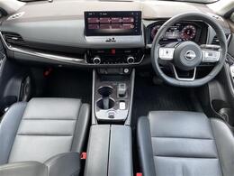 展示場とドルフィネットから全国のお車をお探しいただけます！もちろん遠方車両のお取り寄せ、遠方でのご納車も是非ご相談ください！！