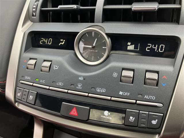 エアコンの操作スイッチです。