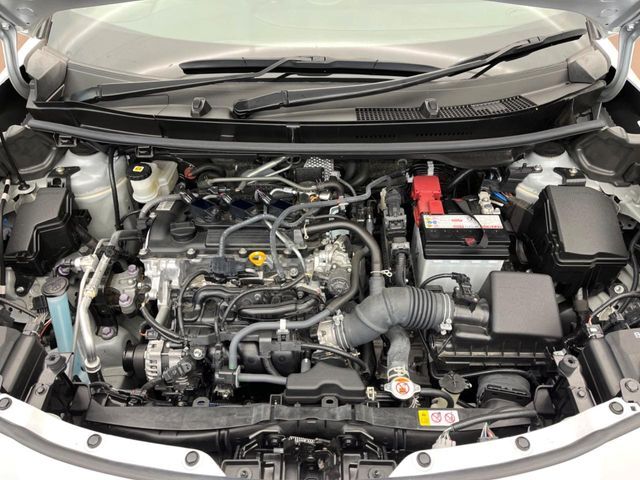 親切・丁寧な専門メカニックスタッフが応対！・車検・点検整備・事故等の修理などアフターサービスも安心。お車のカスタマイズもネクステージのサービススタッフまでご相談ください！