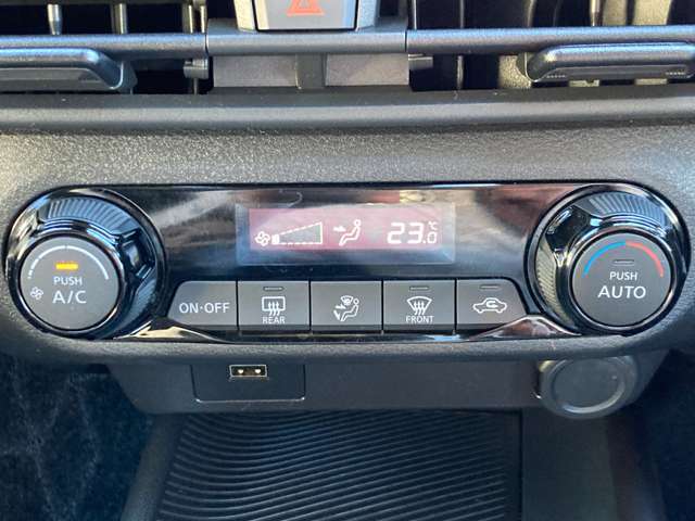 オートエアコンで車内快適！