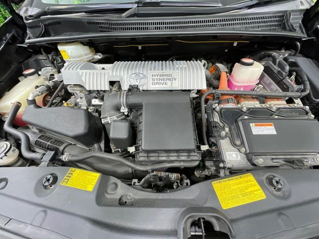 親切・丁寧な専門メカニックスタッフが応対！・車検・点検整備・事故等の修理などアフターサービスも安心。お車のカスタマイズもネクステージのサービススタッフまでご相談ください！