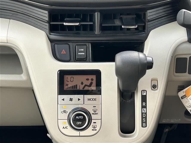 気になる車はすぐにお問い合わせください！画面右側の0066から始まる無料ダイヤルからお問い合わせ下さい！専門スタッフがお車のご質問にお答えいたします！