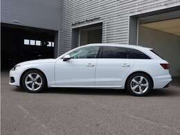 納車前にはアウディ認定中古車で定められた100項目の納車前点検を実施致します