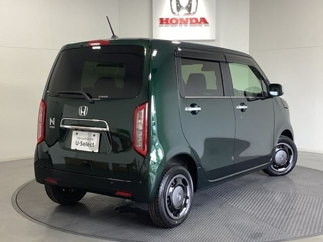 【Honda認定中古車 U-Select】　は3つの安心をお約束します。　1　Hondaのプロが整備した安心。 2　第三者機関がチェックした安心。　3　購入後もHondaが保証する安心。