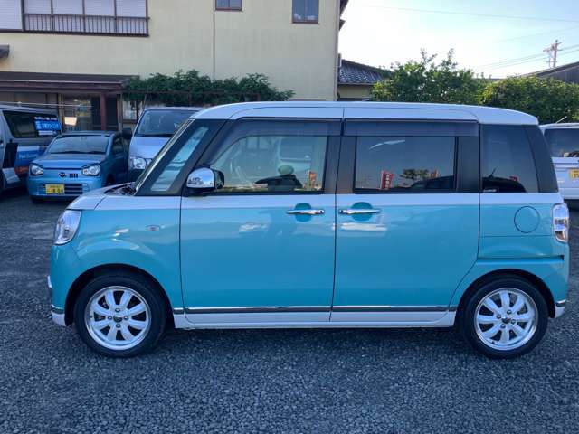 お求め安い価格の軽自動車から、セダン、コンパクトカーまで！常時40台ほど展示してあります！