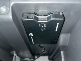 【ETC】高速道路の料金所をストレスなく通過！話題のスポットやサービスエリアに多い「スマートIC」利用時は必須のアイテムです。当店でセットアップを実施、ご納車当日からすぐにご利用いただけます！