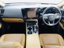 【インパネ全体】全方位で視界が広く、高い目線で運転もしやすいです！