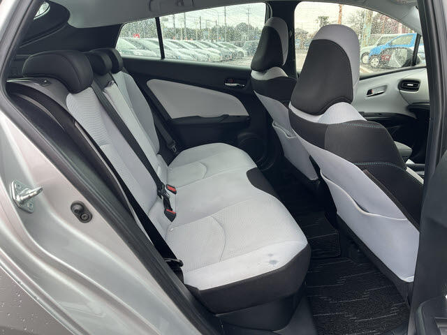 納車前に、しっかりと点検整備・消耗品等の交換を行います。