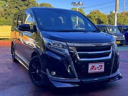 お車もやっぱり足元が大事です！タイヤの溝もしっかりあります！タイヤもホイールもきれいに磨いてからご納車させて頂いてます☆