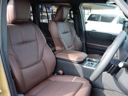 1列目シート！本革シートです！