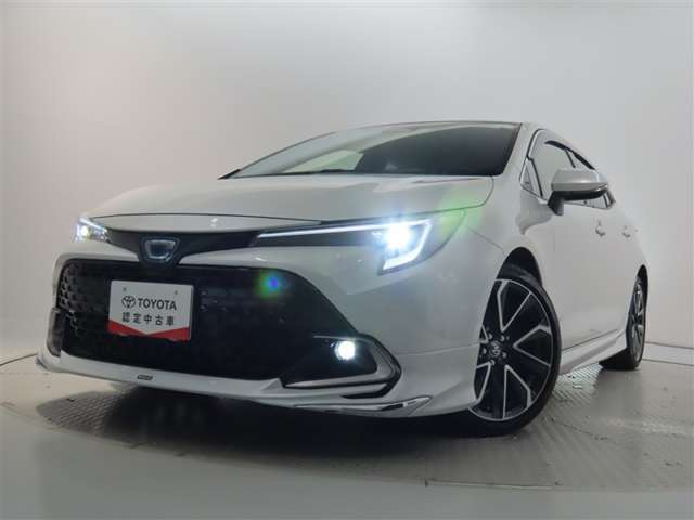 高輝度で点灯速度が速く、しかも消費電力の少ないLEDヘッドライトが装備されています！LEDの明るい光が走行中の視界の確保をサポートして、夜のドライブがより楽しく安全に運転できます♪