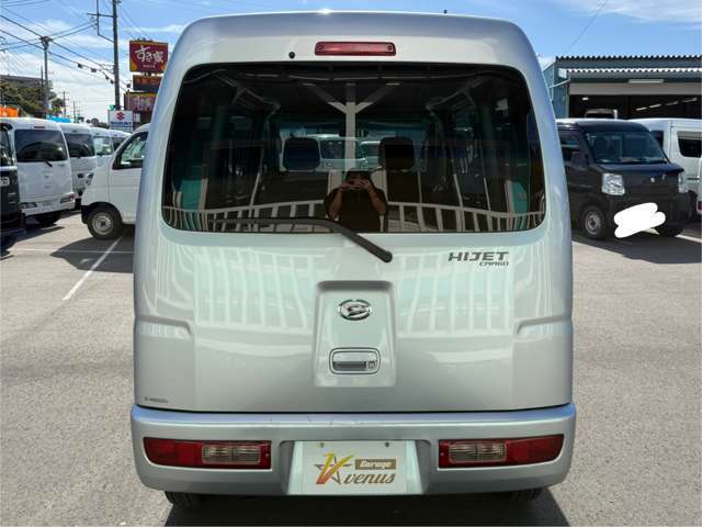 後ろも丁寧に仕上げます