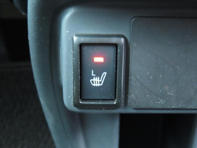 助手席の方のためにもシートヒーターを装備！