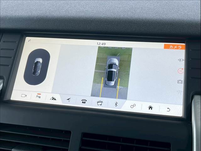 「アラウンドビューモニター」を装備で駐車が苦手な方でも安心です。