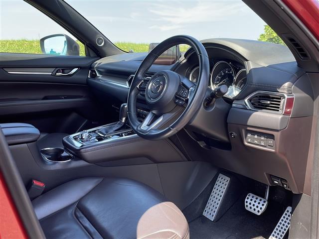 店頭販売もしておりますので、先に在庫が無くなってしまうこともございます。気になる車はまずはお問い合わせください！