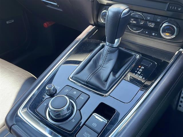 店頭在庫以外にも全国約4万台※の在庫から、ぴったりな1台をご提案します！※2023年10月現在の在庫台数です。売約済の可能性があります。