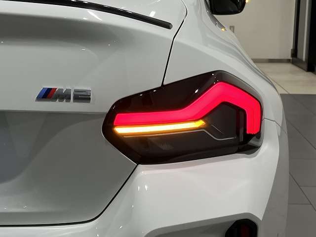 オートローンをご検討のお客様へ-スタンダードローンをはじめ、自由返済型、残価設定型など各種ローンの取り扱いがございます。試算などお気軽にお申し付けください。