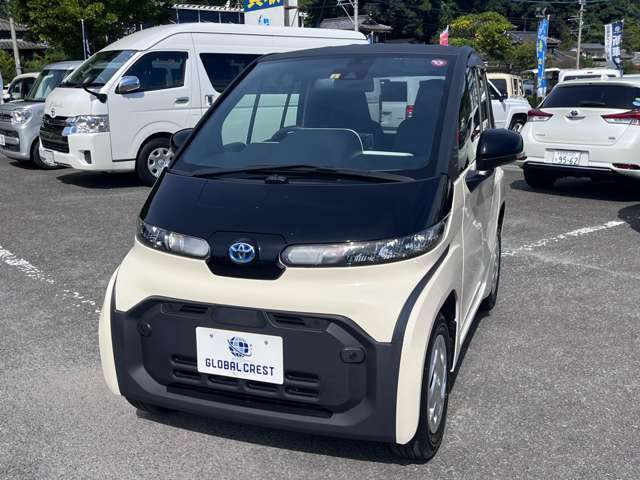 安心TOYOTAのEV車シーポッドです。100Vでも200Vでも充電可能です！