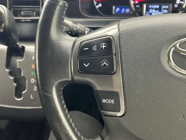 【運転席操作部】快適なドライブを楽しむための機能が装備されています！運転席から触れるので、使いやすいです！除菌プランいれていただくと、さらに清潔で安心していただけます！