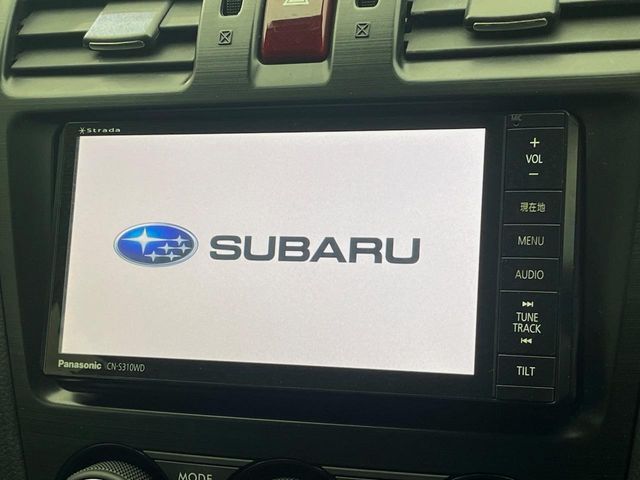 【純正ナビ】人気の純正ナビを装備。オーディオ機能も充実しており、Bluetooth接続すればお持ちのスマホやMP3プレイヤーの音楽を再生可能！毎日の運転がさらに楽しくなります！！