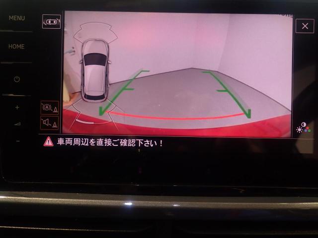 バックモニター搭載で車庫入れ安心！バック中の死角部分がモニターに映し出されるので安全性アップ！！