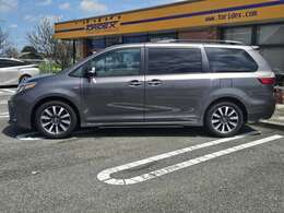 TORIDEX宇都宮店は逆輸入車専門店になっております！