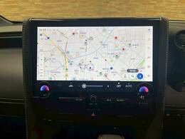 【純正メーカーナビ】装備でフルセグTV視聴やBluetooth等充実装備。