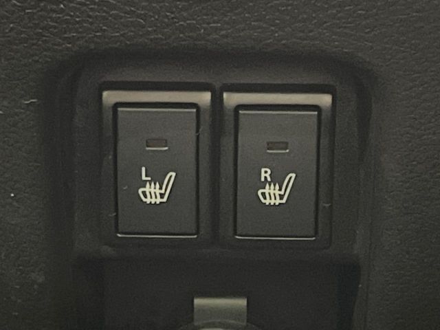 【シートヒーター】寒い日に重宝するシートヒーター！エアコンより早く温まってくれるので寒がりの人も安心ですね♪エアコンの温風は乾燥するから苦手、という方にもをおすすめです。