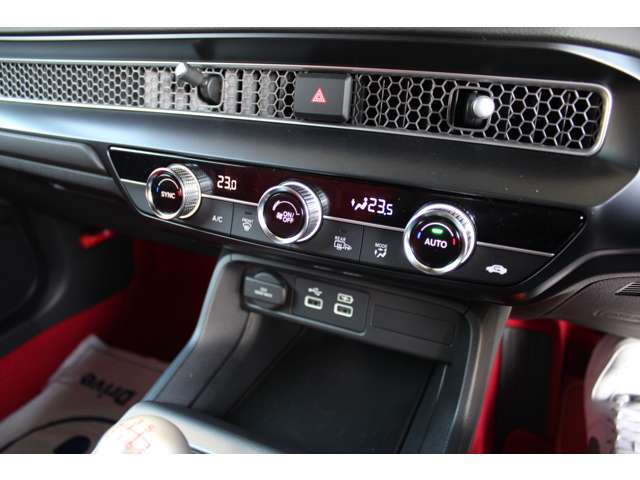 便利なおーとエアコンです、