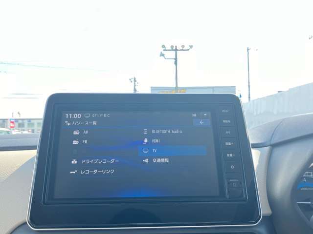 テレビ、ブルートゥース等各種機能付！よりドライブをお楽しみいただけます♪