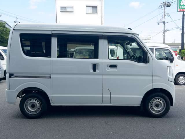 当店では、お客様へ安さと安心の提供を心掛けています！！次も車を買うならJOB　CARSでと言われるようにスタッフ一同頑張ります！ホームページ　http://www.jobcars.jp　TEL　072-852-0300