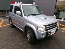 当店は三菱自動車認定の正規中古車販売店として、安心、安全な車をご用意しております。ご購入後は併設の国交省の指定整備工場でアフターサービスも安心です。