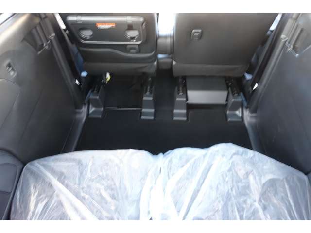 足元が広く快適に座れます。