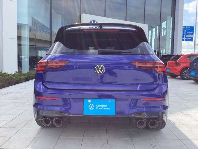 ［新車保証継承または認定中古車保証1年］が付帯されますので、ご安心の上ご愛用いただけます。また、［延長保証1年/2年］にもご加入いただけます。