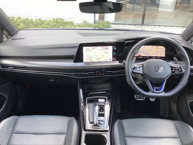 遠方のお客様もぜひお問合せください。ナンバー登録からご納車まで、新しいご愛車を着実にお届けいたします。また、WEBリモート相談も承りますのでご用命ください。