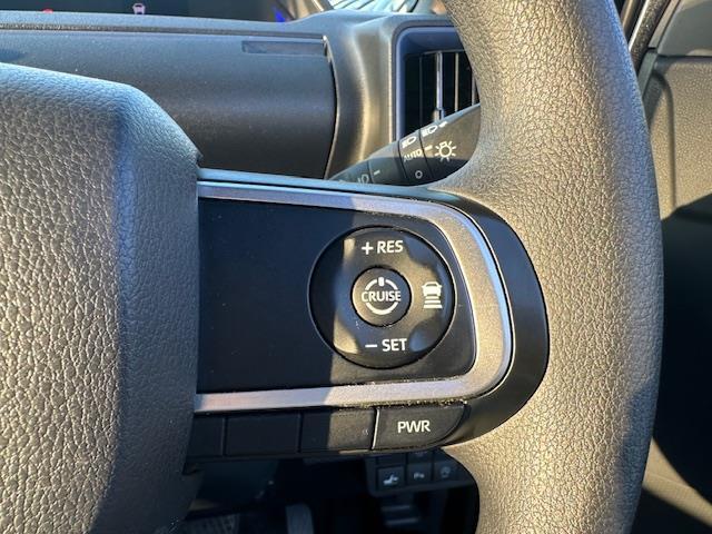 【　アダプティブクルーズコントロール　】設定した車速内で自動で加減速♪先行車との車間距離を適切に維持した追従走行が可能です♪