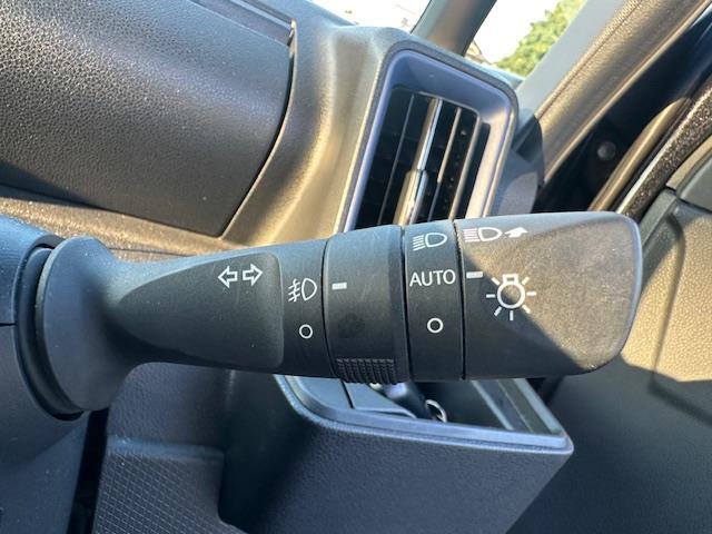 ◆オートライト【オートライトなのでライトのつけ忘れを気にすることなく運転が出来ます。】
