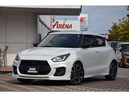 ●当店ではスマホにてInstantLiveによる中継型ライブ商談を取り入れております。スマホを介して動画にて車両をご覧いただきご来店いただく事の難しい遠方のお客様にも安心して購入頂けます。